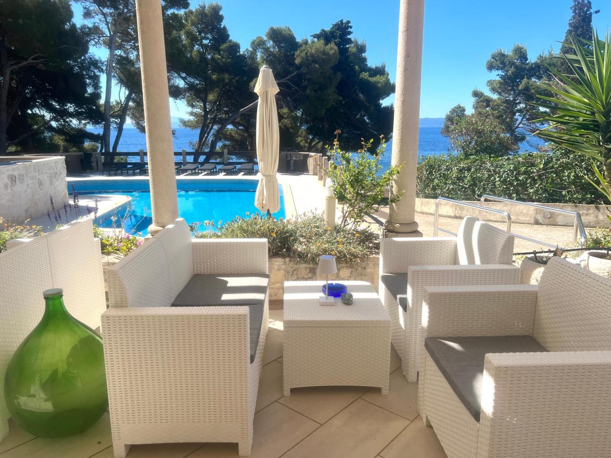 Vila Vera Seafront Apartments Сумартин Экстерьер фото