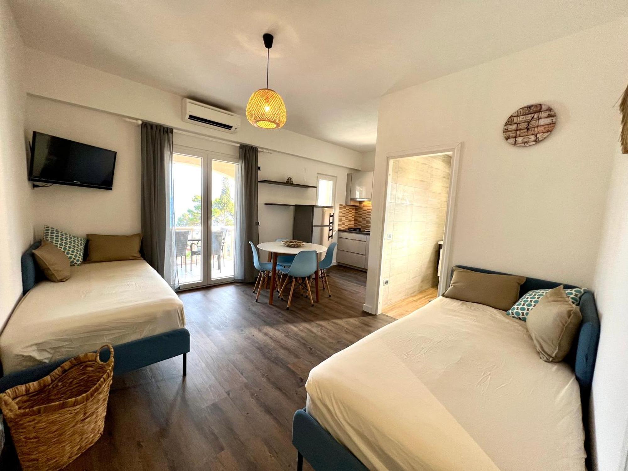 Vila Vera Seafront Apartments Сумартин Экстерьер фото