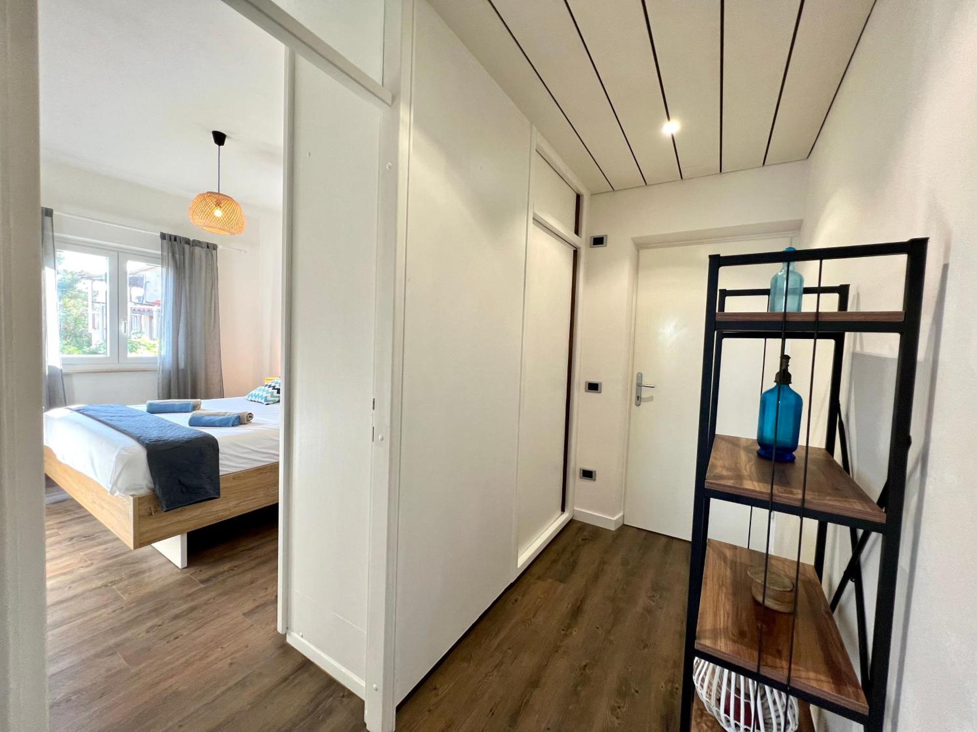 Vila Vera Seafront Apartments Сумартин Экстерьер фото