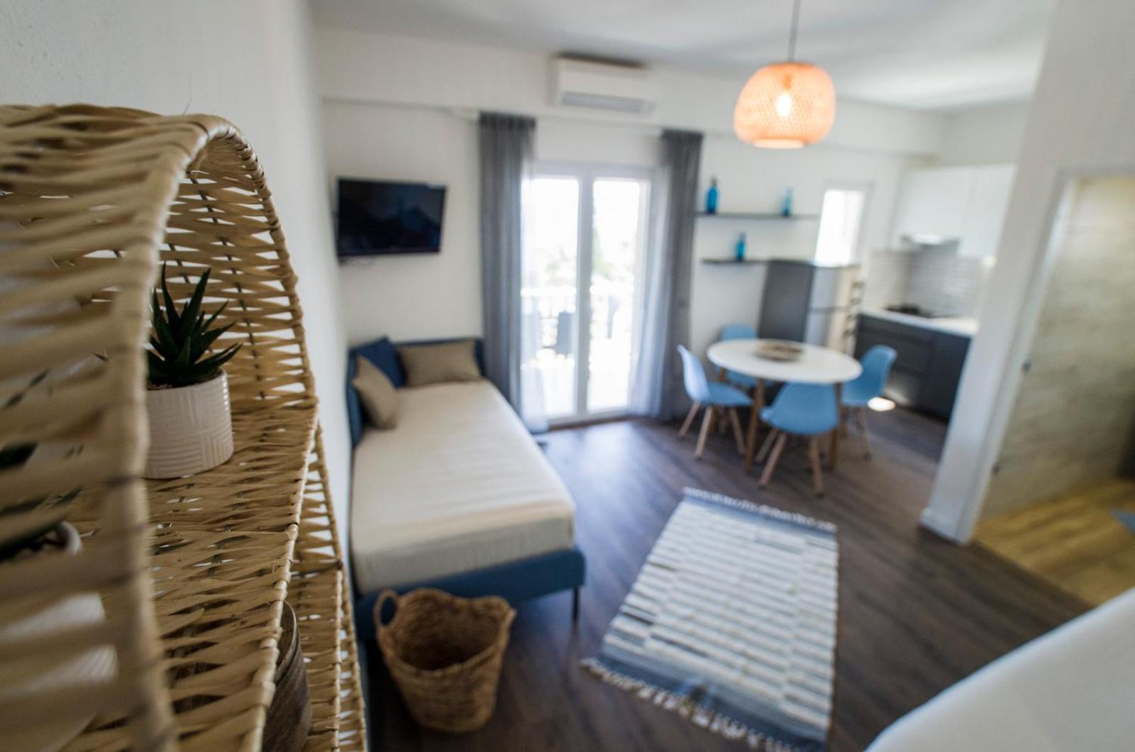 Vila Vera Seafront Apartments Сумартин Экстерьер фото